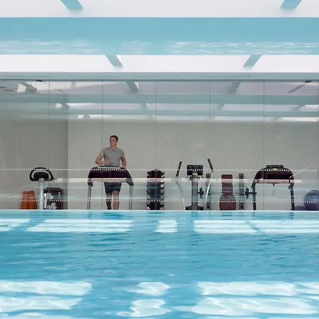 阿德瑞安纳哈瓦温泉酒店 酒店 4*